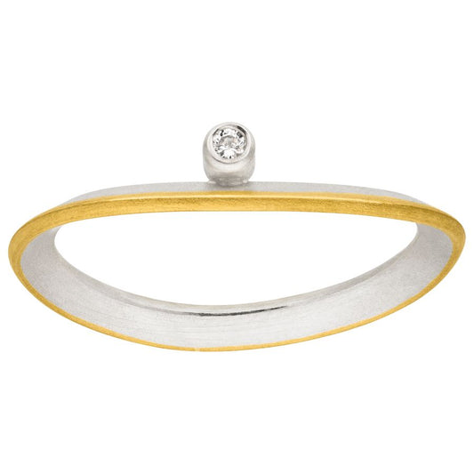 dynamischer handgefertigtes Ring – kratzmatt Silber & Goldkombination & Brillant